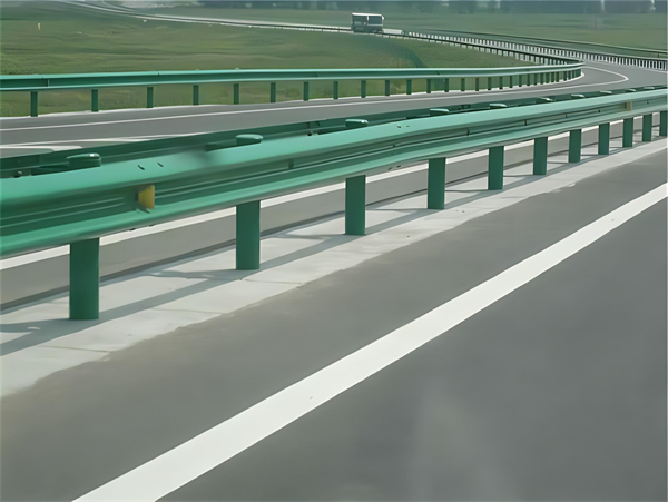 临沂高速护栏板守护安全广泛应用于多个行业